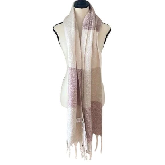 Gentle Fawn Pink and Cream Scarf - Picture 1 of 9